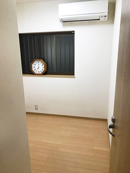 社員寮の個室スペース